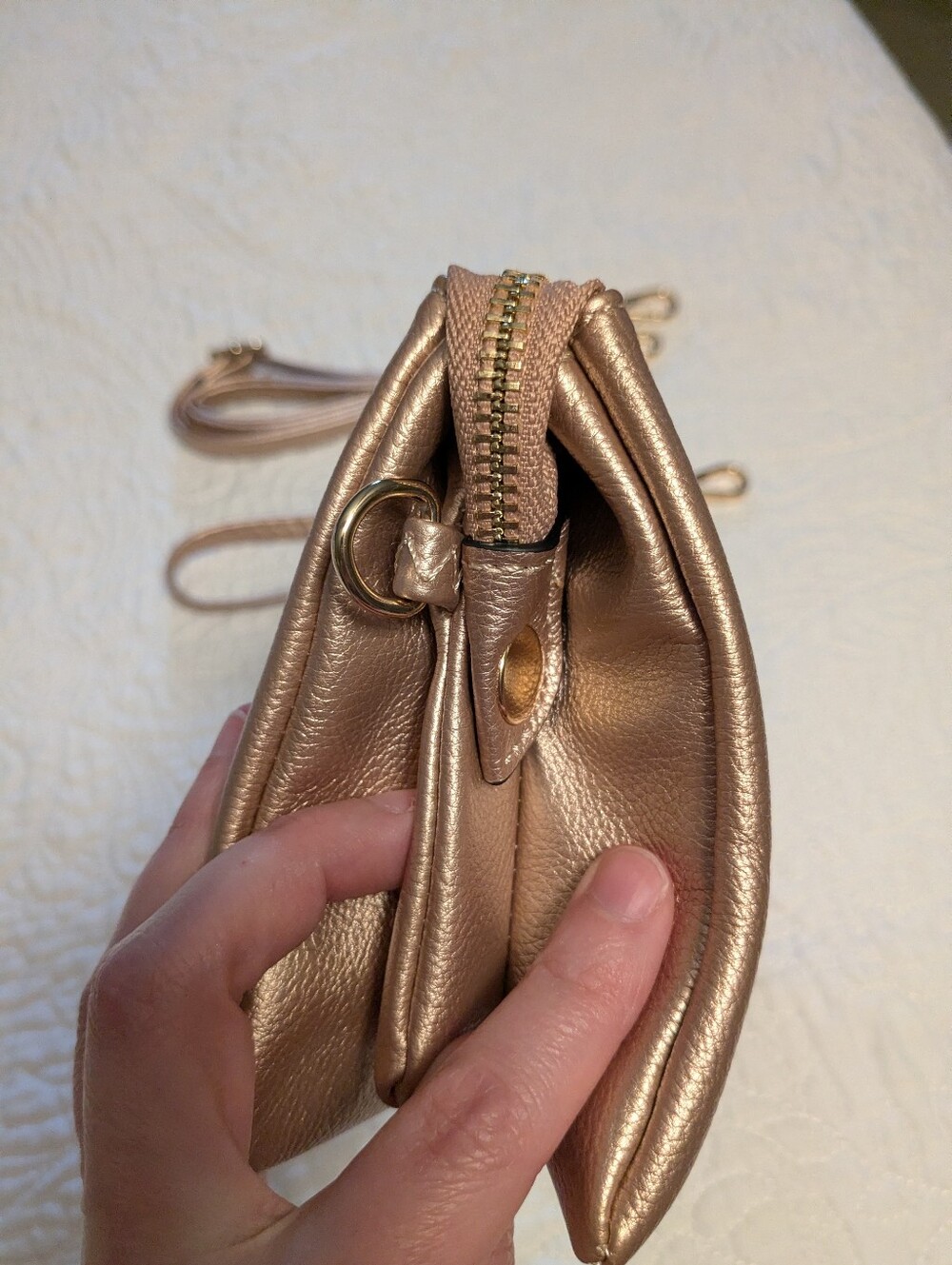 NWOT Jen & Co Rose Gold Clutch Crossbody Convertible Wallet - Picture 2 of 6